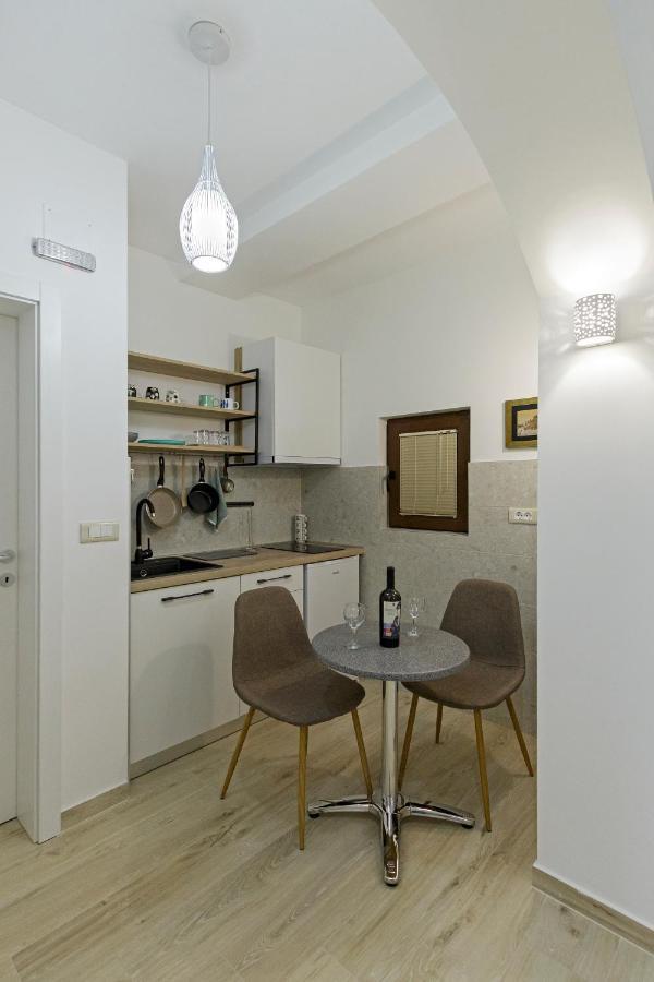 Kukuzel Apartments Ohrid Eksteriør bilde