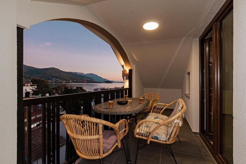 Kukuzel Apartments Ohrid Eksteriør bilde